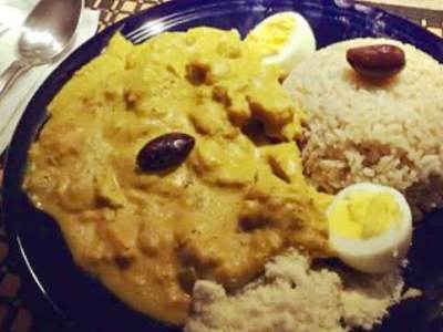 Peruvian Aji de Gallina (Spicy Chicken Stew) with Garlic&nbsp;Rice